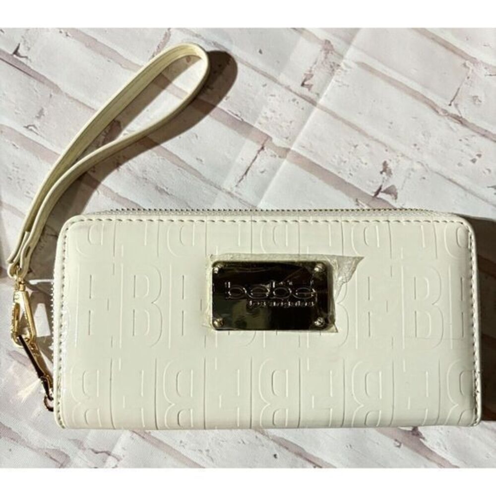 Bebe Womens Zip Around LOGO WHITE Wallet NEW W/Oโ Tags